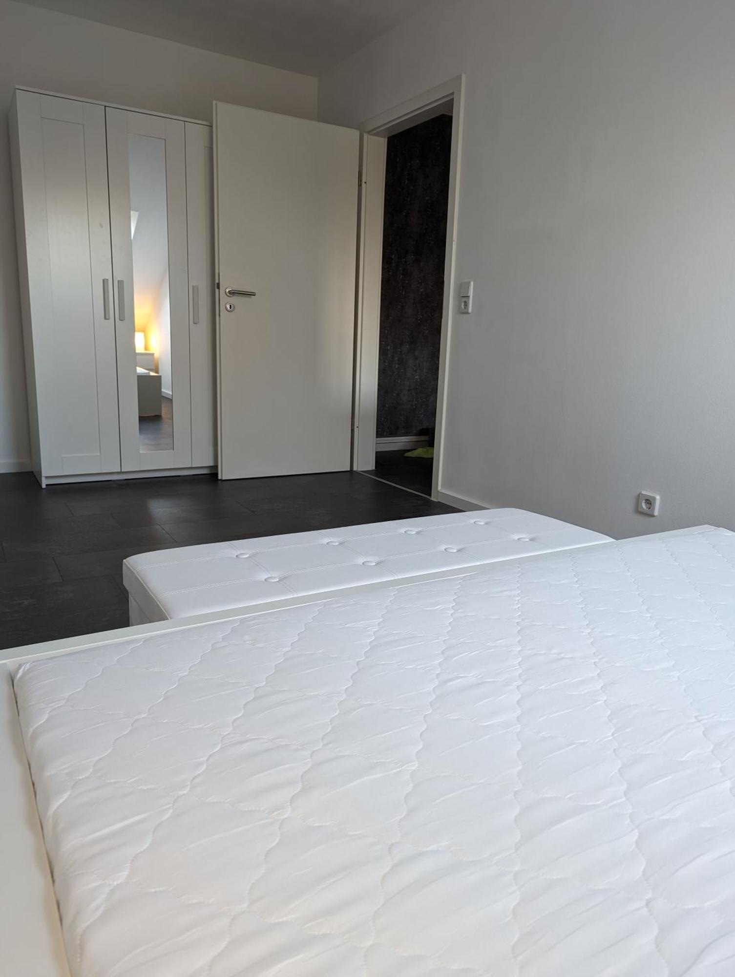 Ferienwohnung Am Stadtpark Chemnitz Exterior foto